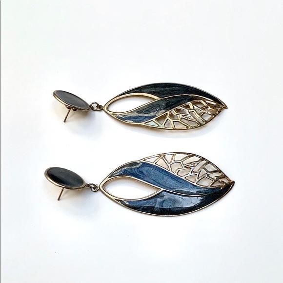 The Madalyn Drapes - Picture 5 of 6